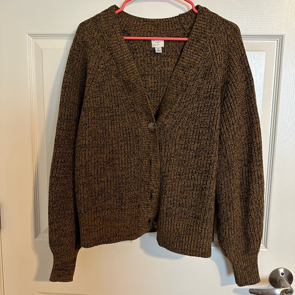 Chunky cardigan sweater